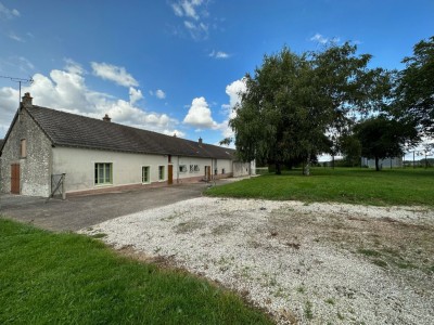 CORPS DE FERME A VENDRE - PROVINS - 133 m2 - 386000 €