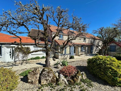 MAISON A VENDRE - LA FERTE GAUCHER - 192 m2 - 330�000�&euro;