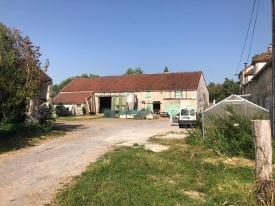 FERMETTE - LA FERTE GAUCHER - 315 m2 - VENDU