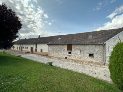 CORPS DE FERME A VENDRE - PROVINS - 133 m2 - 386000 €