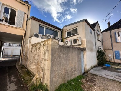 IMMEUBLE A VENDRE - LA FERTE GAUCHER - 239 m2 - 109000€