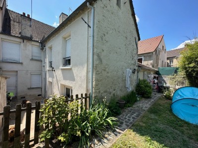 IMMEUBLE DE RAPPORT A VENDRE - LA FERTE GAUCHER - 168 m2 - 199000 €