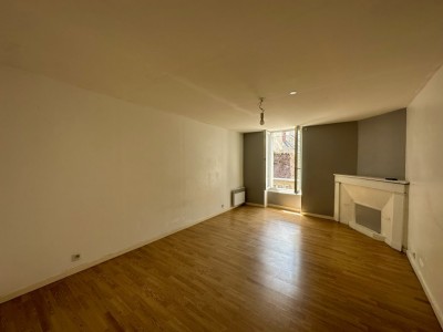 IMMEUBLE DE RAPPORT A VENDRE - LA FERTE GAUCHER - 168 m2 - 199000 €