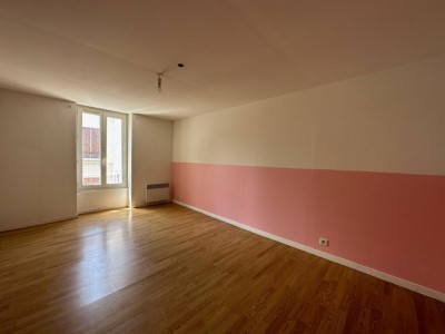 IMMEUBLE DE RAPPORT A VENDRE - LA FERTE GAUCHER - 168 m2 - 199000 €