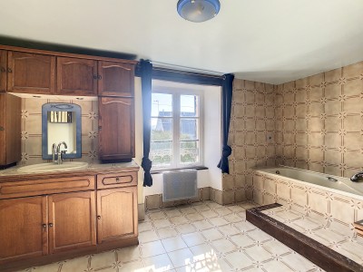 MAISON A VENDRE - CHOISY EN BRIE - 295 m2 - 388000 €