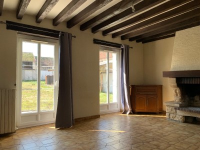 CORPS DE FERME A VENDRE - LA FERTE GAUCHER - 240 m2 - 420000 €