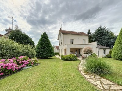 MAISON A VENDRE - LA FERTE GAUCHER - 150 m2 - 259000€