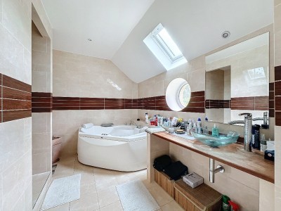 MAISON - LA FERTE GAUCHER - 250 m2 - VENDU