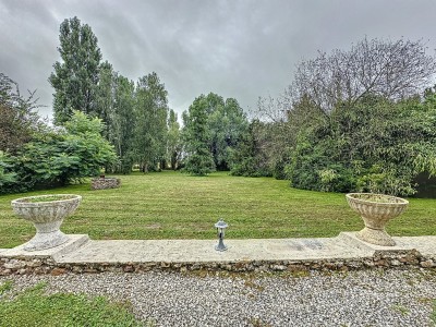 MAISON - LA FERTE GAUCHER - 250 m2 - VENDU