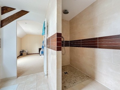MAISON - LA FERTE GAUCHER - 250 m2 - VENDU