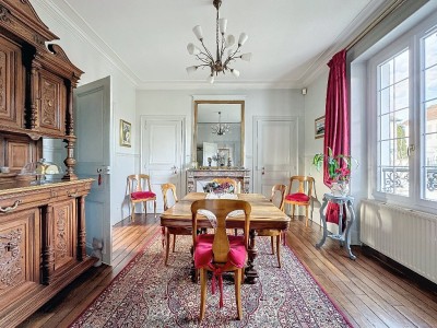 MAISON A VENDRE - LA FERTE GAUCHER - 214 m2 - 468000€