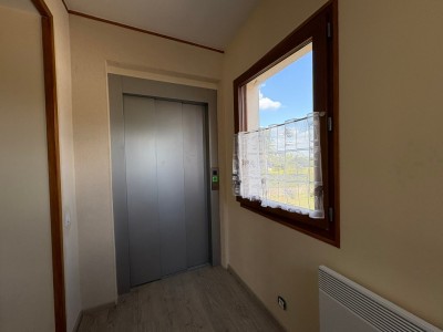 MAISON A VENDRE - LA FERTE GAUCHER - 280 m2 - 279000€