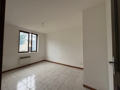 ENSEMBLE IMMOBILIER - 4 logements A VENDRE - LA FERTE GAUCHER - 240 m2 - 316 000 €