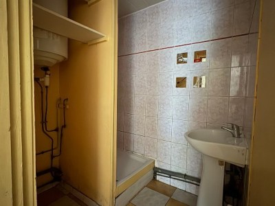ENSEMBLE IMMOBILIER - 4 logements A VENDRE - LA FERTE GAUCHER - 240 m2 - 316 000 €