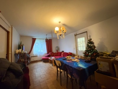 ENSEMBLE IMMOBILIER - 4 logements A VENDRE - LA FERTE GAUCHER - 240 m2 - 316 000 €