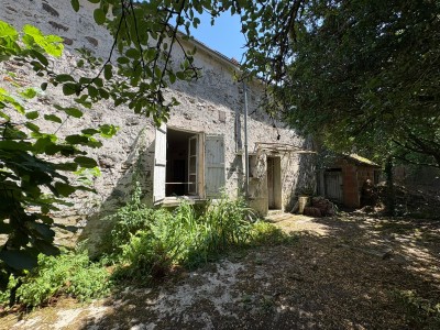 MAISON A RENOVER A VENDRE - LA FERTE GAUCHER - 90 m2 - 88 000 €