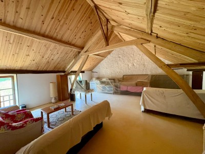 MAISON DE CAMPAGNE A VENDRE - LA FERTE GAUCHER - 180 m2 - 192 000 €