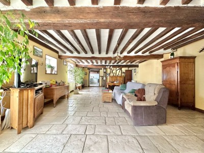 MAISON A VENDRE - LA FERTE GAUCHER - 261 m2 - 369000 €