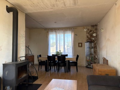 LONGERE A VENDRE - ST LEGER - 107 m2 - 176 000 €