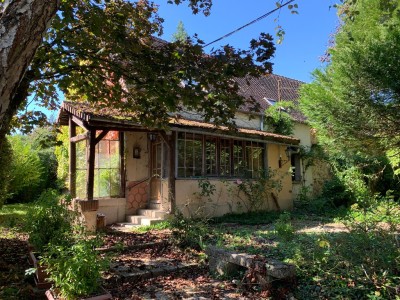 PROPRIETE A VENDRE - ESTERNAY - 220 m2 - 398000 €