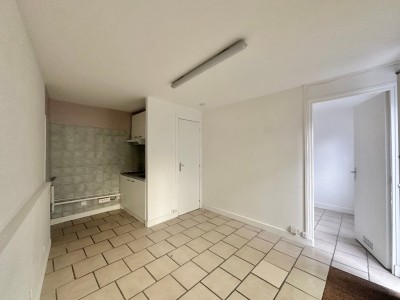 STUDIO A VENDRE - LA FERTE GAUCHER - 20.3 m2 - 53 000 €