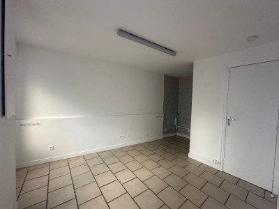 STUDIO A VENDRE - LA FERTE GAUCHER - 20.3 m2 - 53 000 €