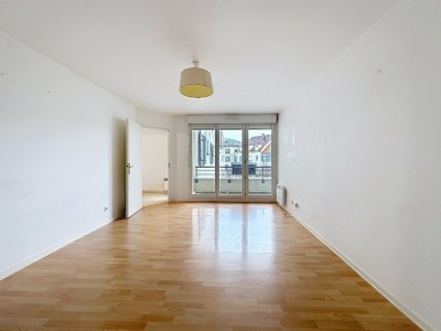 APPARTEMENT T4 A VENDRE - COULOMMIERS - 74.45 m2 - 219 000 €