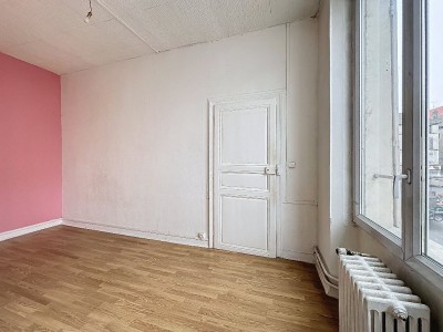 APPARTEMENT T5 A VENDRE - LA FERTE GAUCHER - 92 m2 - 104000€