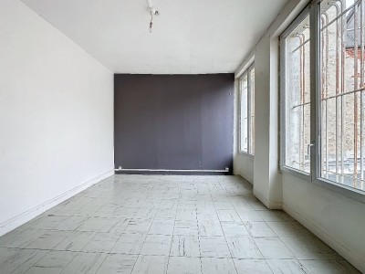 APPARTEMENT T5 A VENDRE - LA FERTE GAUCHER - 92 m2 - 104000€