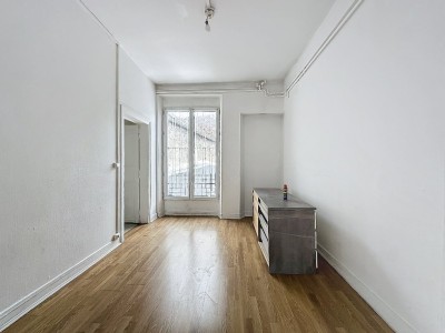 APPARTEMENT T5 A VENDRE - LA FERTE GAUCHER - 92 m2 - 104000€