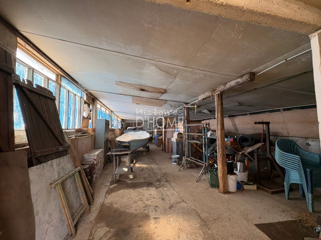 Ensemble de bâtiments + Terre Agricole A VENDRE - LA FERTE GAUCHER - 129 000 &euro;