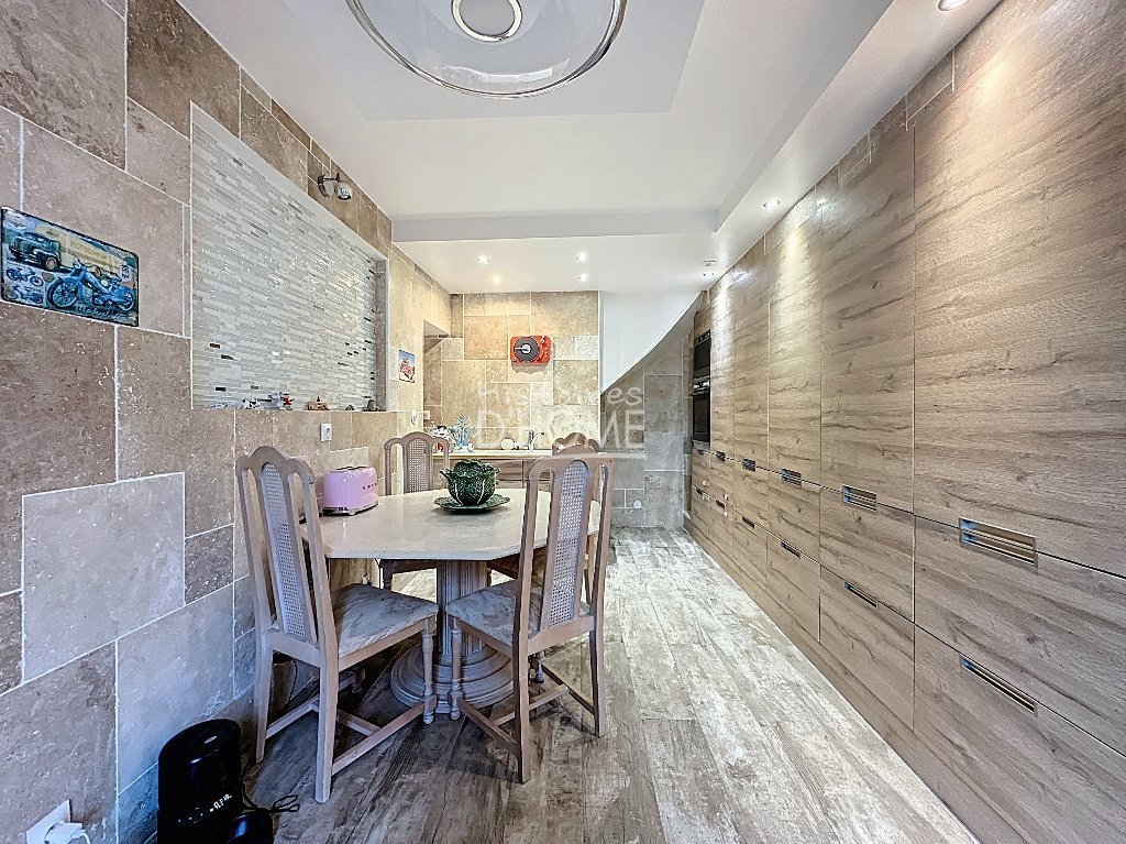 MAISON A VENDRE - LA FERTE GAUCHER - 158 m2 - 249�500�&euro;