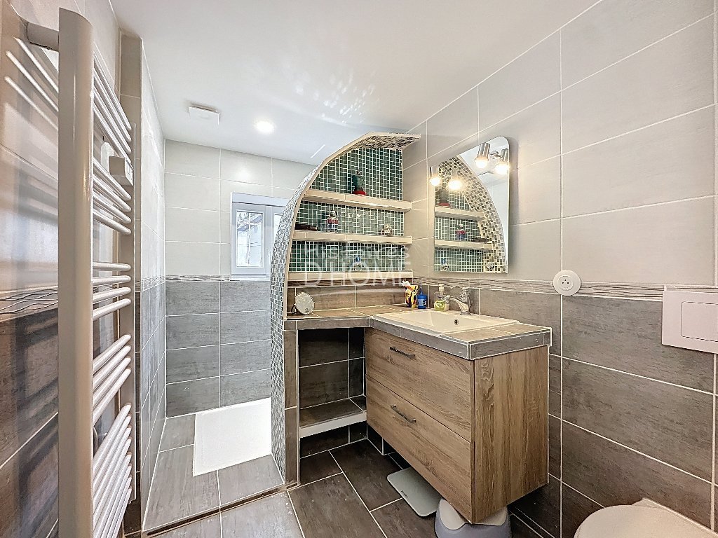 MAISON A VENDRE - LA FERTE GAUCHER - 158 m2 - 249�500�&euro;