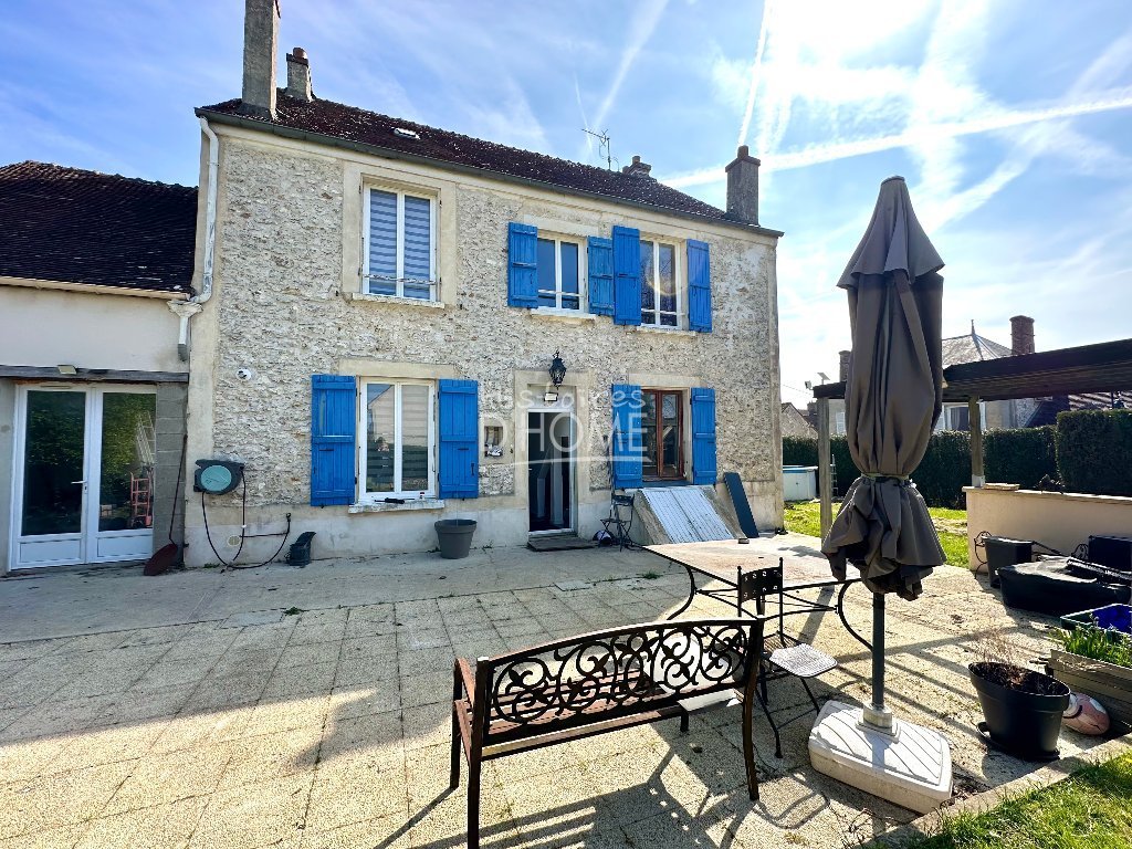 MAISON A VENDRE - LA FERTE GAUCHER - 135 m2 - 275�000�&euro;