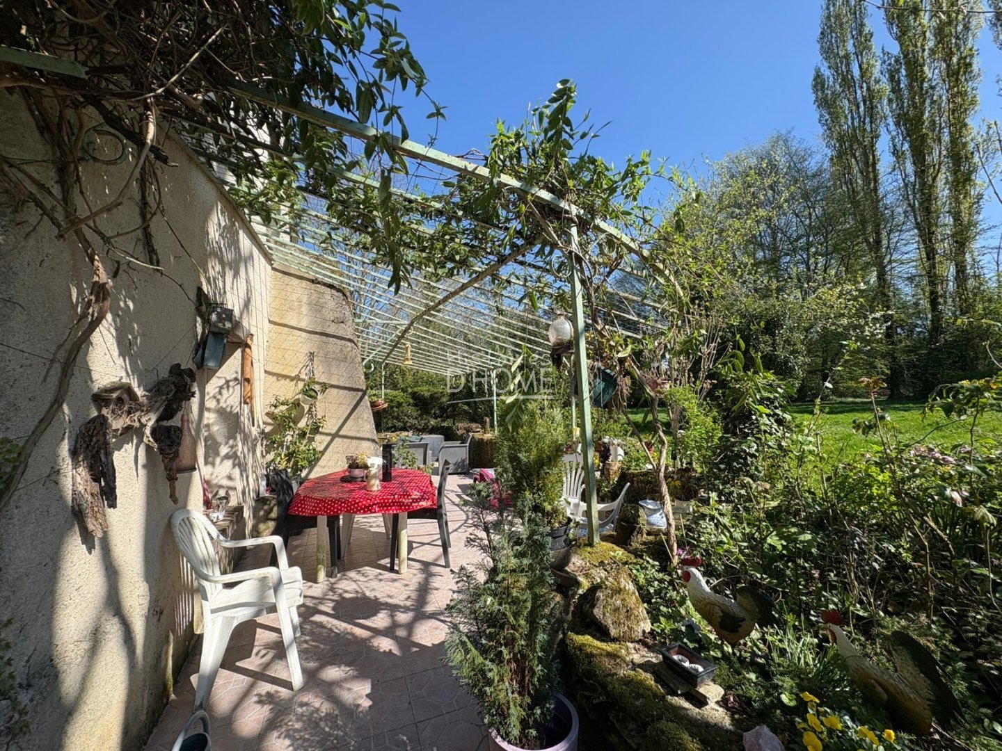 LONGERE EN L A VENDRE - LA FERTE GAUCHER - 235 m2 - 341 000 &euro;