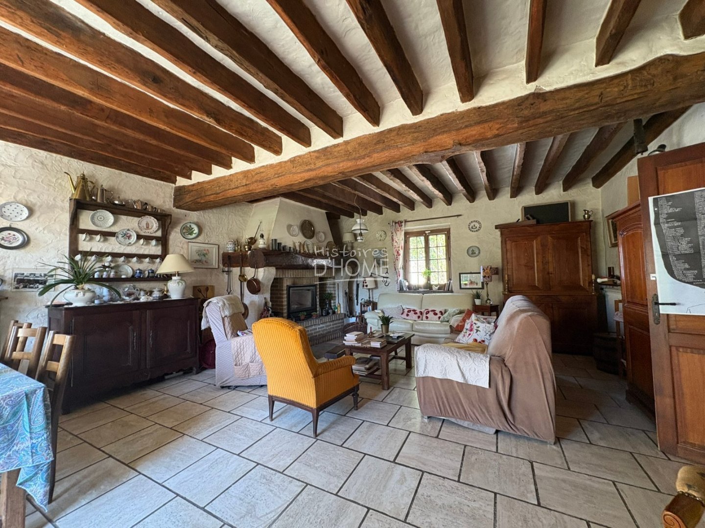 LONGERE EN L A VENDRE - LA FERTE GAUCHER - 235 m2 - 341 000 &euro;