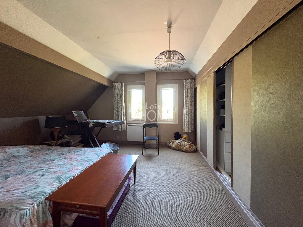 MAISON A VENDRE - VILLENEUVE SUR BELLOT - 110 m2 - 248 000 &euro;