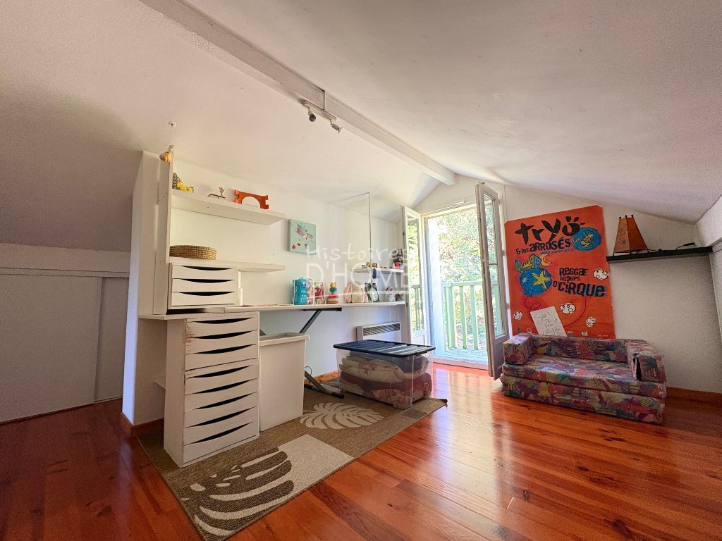 MAISON A VENDRE - VILLENEUVE SUR BELLOT - 110 m2 - 248 000 &euro;