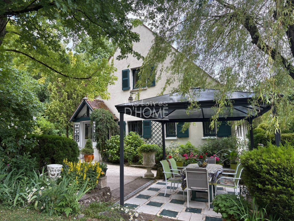MAISON A VENDRE - VILLENEUVE SUR BELLOT - 250 m2 - 403 000 &euro;
