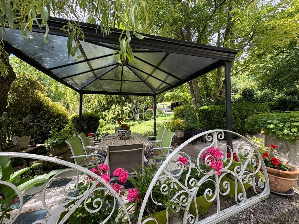 MAISON A VENDRE - VILLENEUVE SUR BELLOT - 250 m2 - 403 000 &euro;